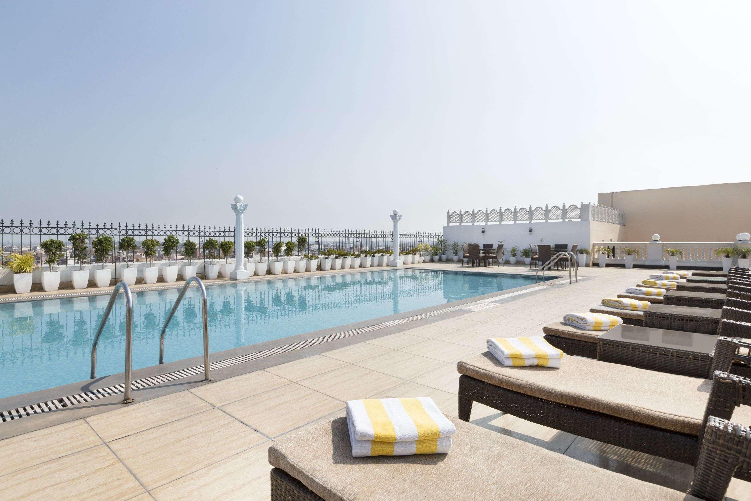 รามาดา บาย วินด์แฮม อมฤตสาร Hotel อัมริตสา ภายนอก รูปภาพ